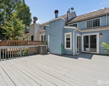 6 Bradford Drive - Photo Thumbnail 18