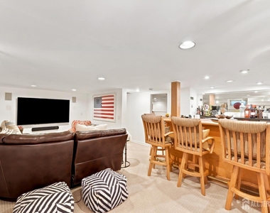 1434 Maplewood Terrace - Photo Thumbnail 13