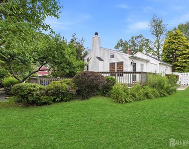 1434 Maplewood Terrace - Photo Thumbnail 18