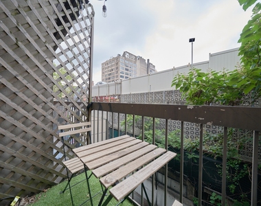 337 W 43rd Street - Photo Thumbnail 1