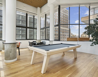 275 W 96th Street - Photo Thumbnail 13