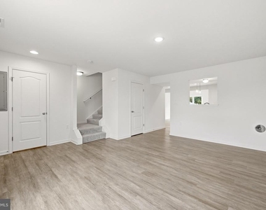658 Thumper Drive - Photo Thumbnail 5