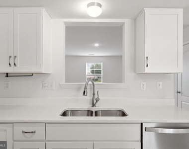 658 Thumper Drive - Photo Thumbnail 12