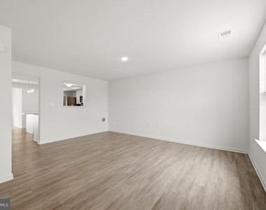 658 Thumper Drive - Photo Thumbnail 4