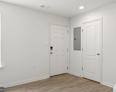 658 Thumper Drive - Photo Thumbnail 3