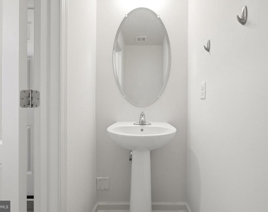 658 Thumper Drive - Photo Thumbnail 7