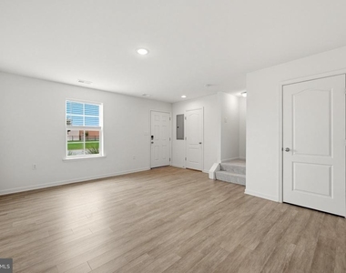 658 Thumper Drive - Photo Thumbnail 6