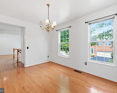 2917 Markhams Grant Drive - Photo Thumbnail 7