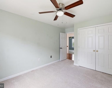 2917 Markhams Grant Drive - Photo Thumbnail 44
