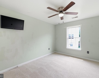 2917 Markhams Grant Drive - Photo Thumbnail 46