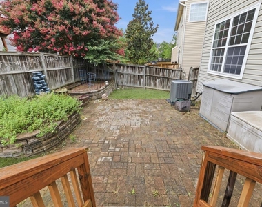 2917 Markhams Grant Drive - Photo Thumbnail 20
