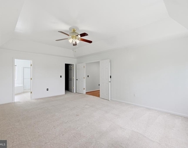 2917 Markhams Grant Drive - Photo Thumbnail 31