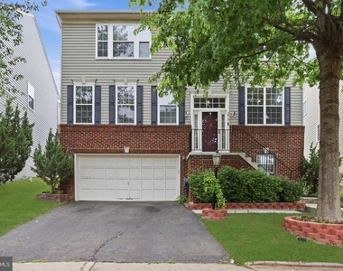 2917 Markhams Grant Drive - Photo Thumbnail 1