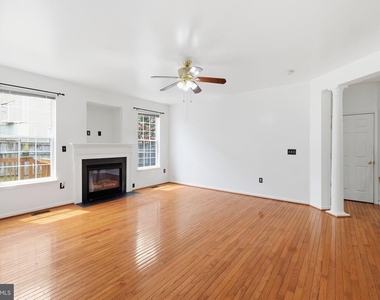 2917 Markhams Grant Drive - Photo Thumbnail 21