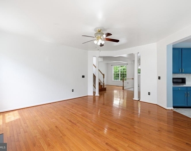 2917 Markhams Grant Drive - Photo Thumbnail 22
