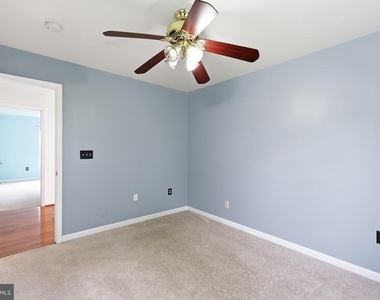 2917 Markhams Grant Drive - Photo Thumbnail 41