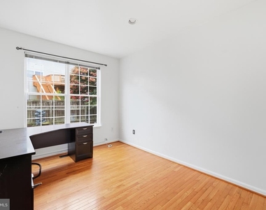 2917 Markhams Grant Drive - Photo Thumbnail 27