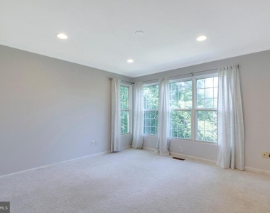 5610 Gosling Court - Photo Thumbnail 34