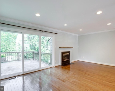5610 Gosling Court - Photo Thumbnail 18