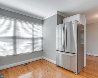 5610 Gosling Court - Photo Thumbnail 10