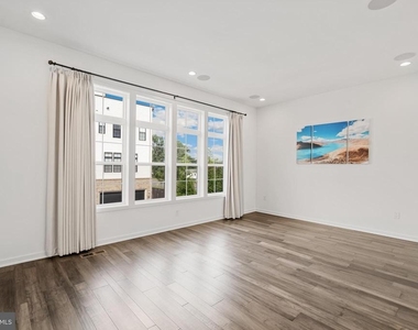 1773 Violet Ridge Place - Photo Thumbnail 10