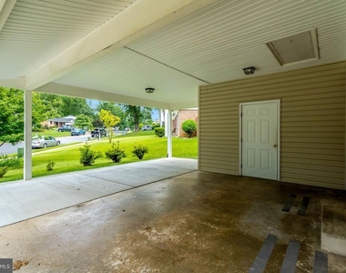 6717 Reynard Drive - Photo Thumbnail 59
