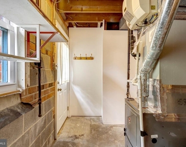 6717 Reynard Drive - Photo Thumbnail 36