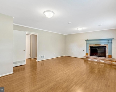 6717 Reynard Drive - Photo Thumbnail 30