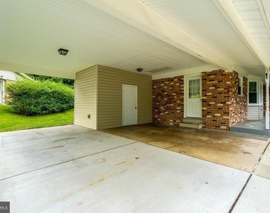 6717 Reynard Drive - Photo Thumbnail 58