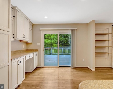 6717 Reynard Drive - Photo Thumbnail 14