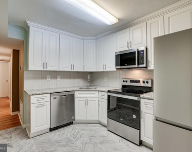2210 Springwood Drive - Photo Thumbnail 12