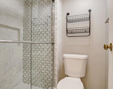 2210 Springwood Drive - Photo Thumbnail 18