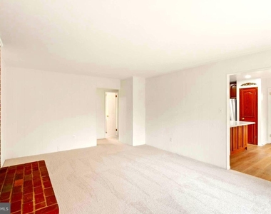 7109 Davis Court - Photo Thumbnail 18