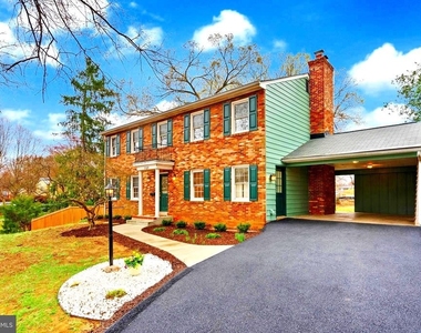 7109 Davis Court - Photo Thumbnail 2