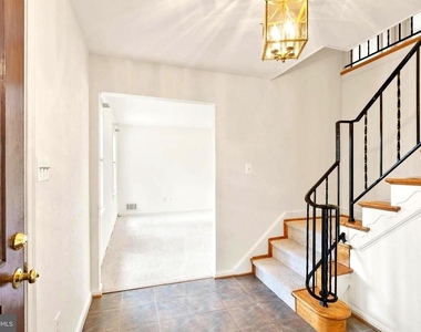 7109 Davis Court - Photo Thumbnail 4