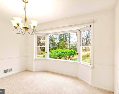 7109 Davis Court - Photo Thumbnail 11