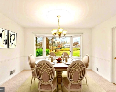 7109 Davis Court - Photo Thumbnail 10
