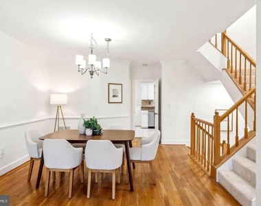 695 W Glebe Road - Photo Thumbnail 7