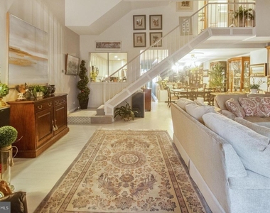 1200 N Nash Street - Photo Thumbnail 8