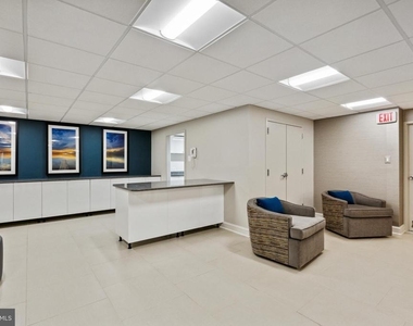 1200 N Nash Street - Photo Thumbnail 32