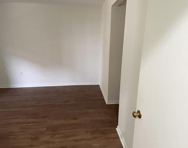 2602 S Arlington Mill Drive - Photo Thumbnail 17