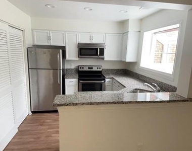 2602 S Arlington Mill Drive - Photo Thumbnail 3