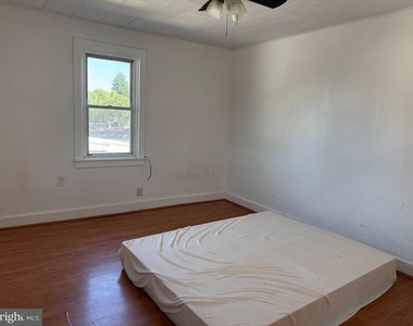 6919 Rising Sun Avenue - Photo Thumbnail 5