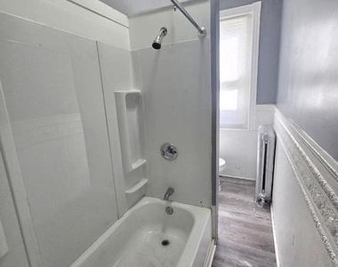 5122 Greene Street - Photo Thumbnail 5