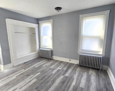 5122 Greene Street - Photo Thumbnail 8