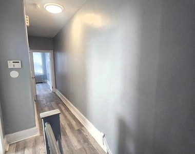 5122 Greene Street - Photo Thumbnail 9