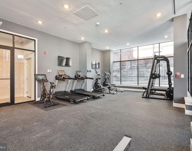 720 W Thompson Street - Photo Thumbnail 18