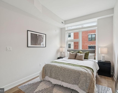 720 W Thompson Street - Photo Thumbnail 15