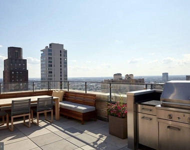 1616 Walnut Street - Photo Thumbnail 13