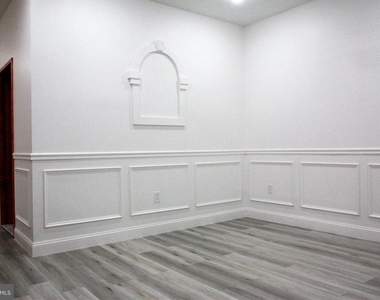 1233 S Broad Street - Photo Thumbnail 4